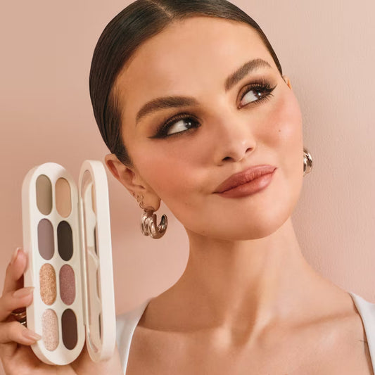 Rare Beauty Paleta de Sombras Neutras Esenciales Essential Neutrals